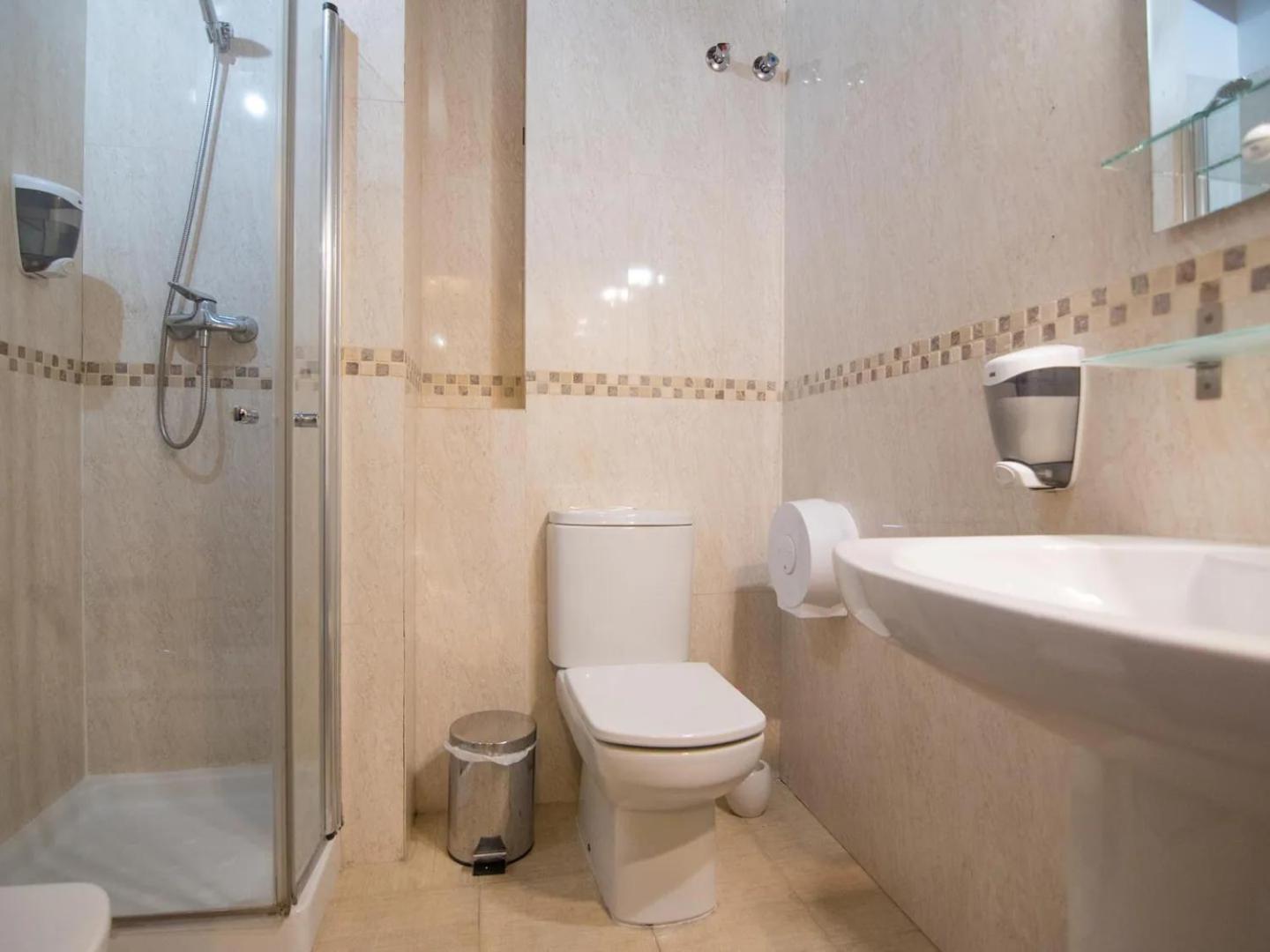 Tuguest Atico Gracia Apartment กรานาดา ภายนอก รูปภาพ